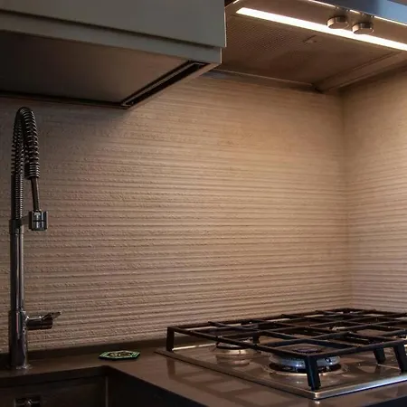 Modern And Stylish Flat Next To Metro Rome